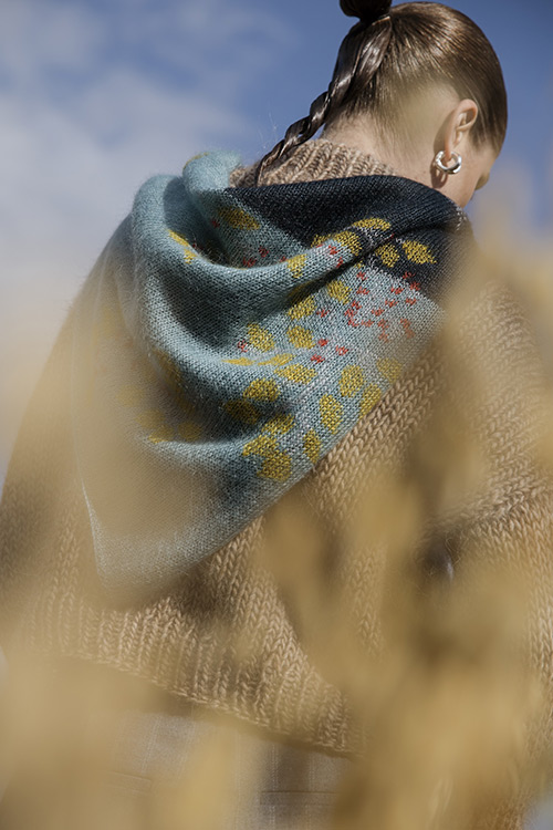 pb79: Under the Midnight Moon Scarf