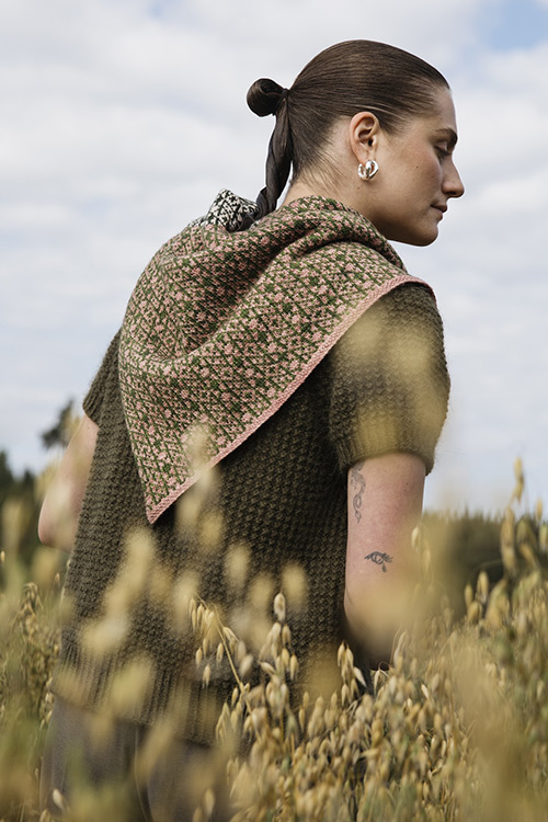 pb79: Walled Garden Scarf