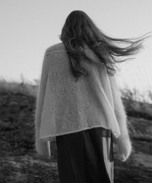 pb85: La Blouse pb85: La Blouse