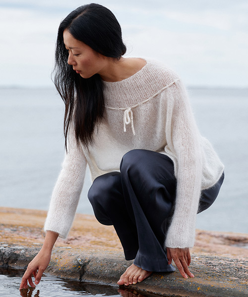 pb85: La Blouse pb85: La Blouse